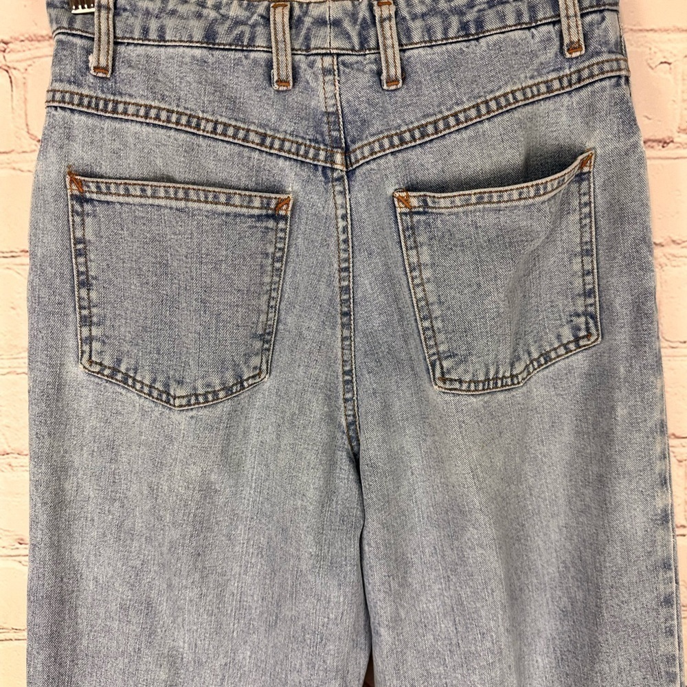 Talbots vintage blue distressed jeans high rise pleated front light denim size 6 - Picture 5 of 11